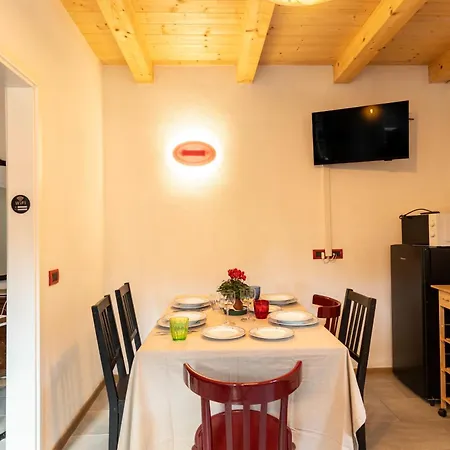 Al Sole * 费拉拉达尔帕戈